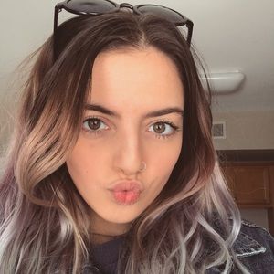 Meet your Posher, Keely